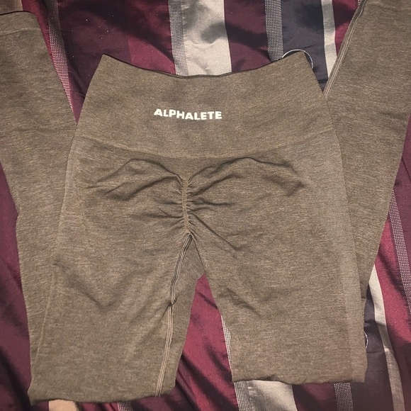 Alphalete amplify leggings - Picture 4 of 5